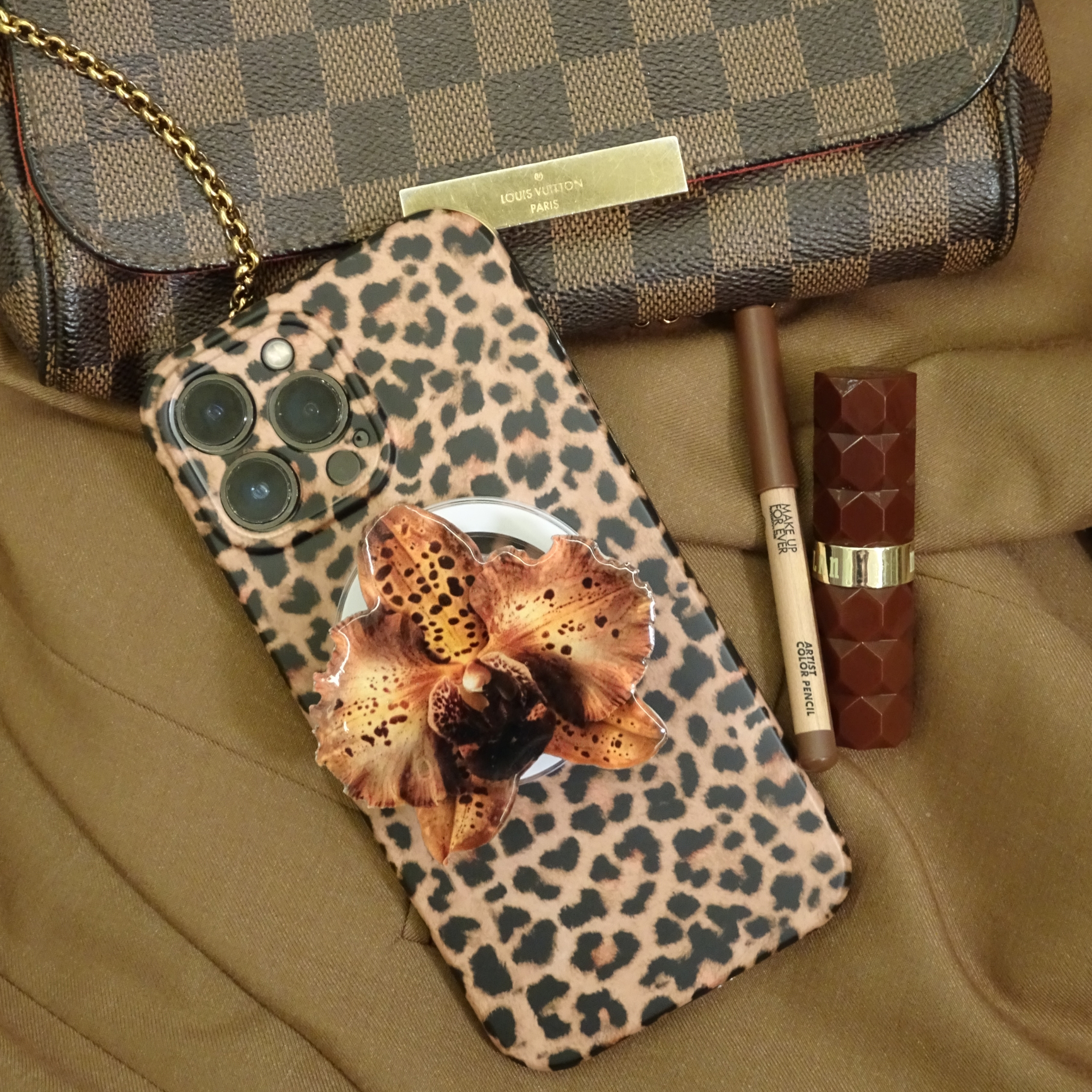 Leopard Orchid Magnetic Phone Grip (MagSafe compatible)